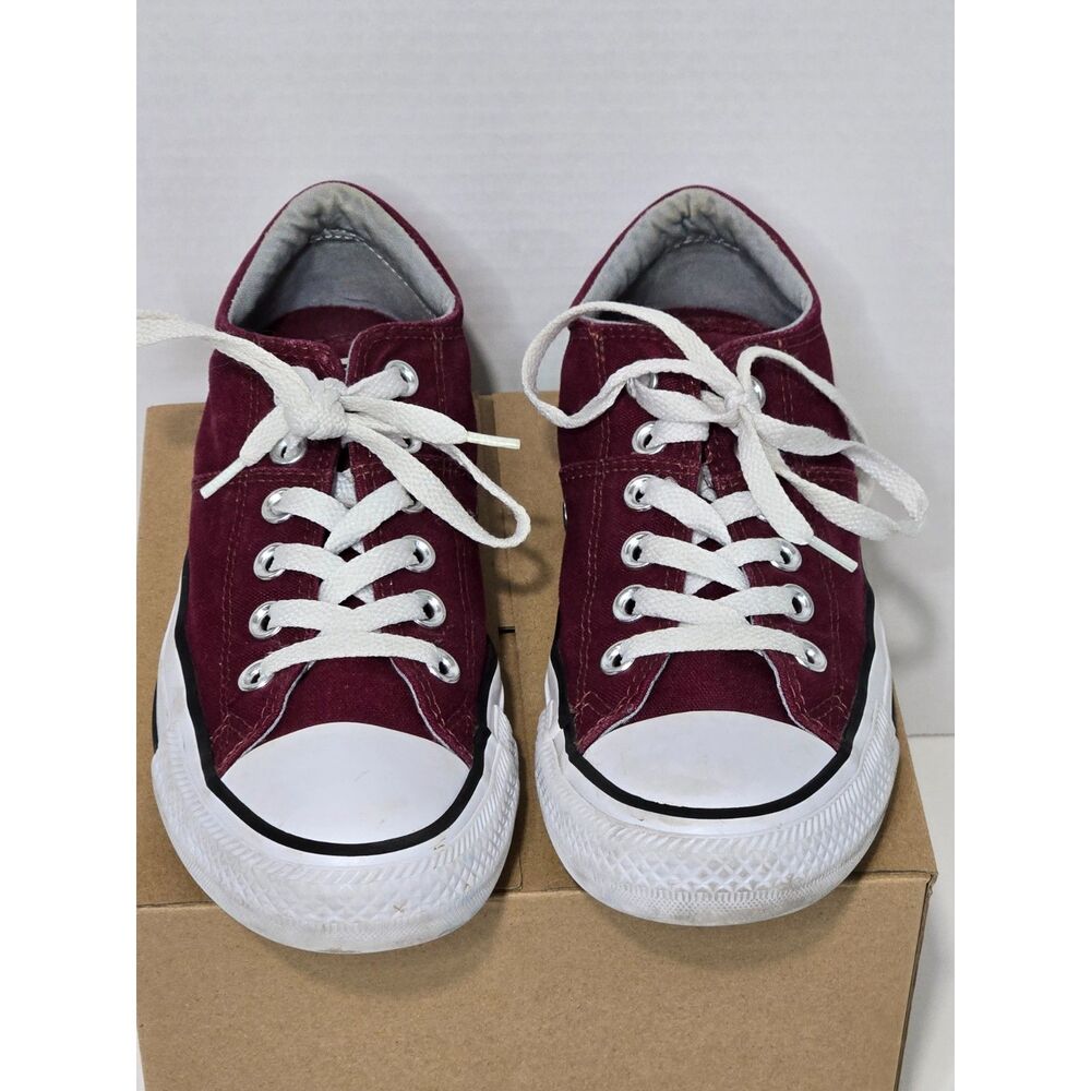 Converse Chuck Taylor All Star Low Top Sneakers | Women's Size 7 | Red White - Picture 3 of 8